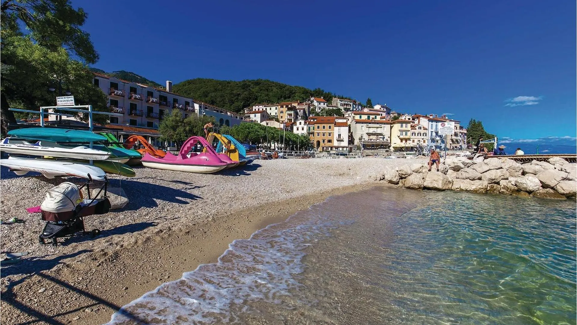 Stunning Apartment In Moscenicka Draga With Wifi 0*,